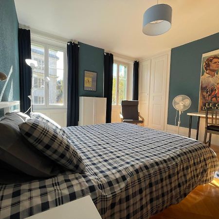 Le Locle : Bel Appartement Chaleureux Bagian luar foto